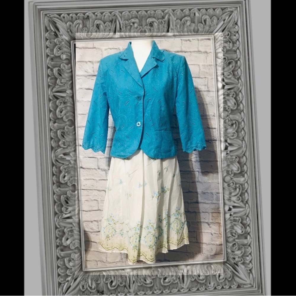 Classic Eyelet blazer/& light cotton embroidery skirt set